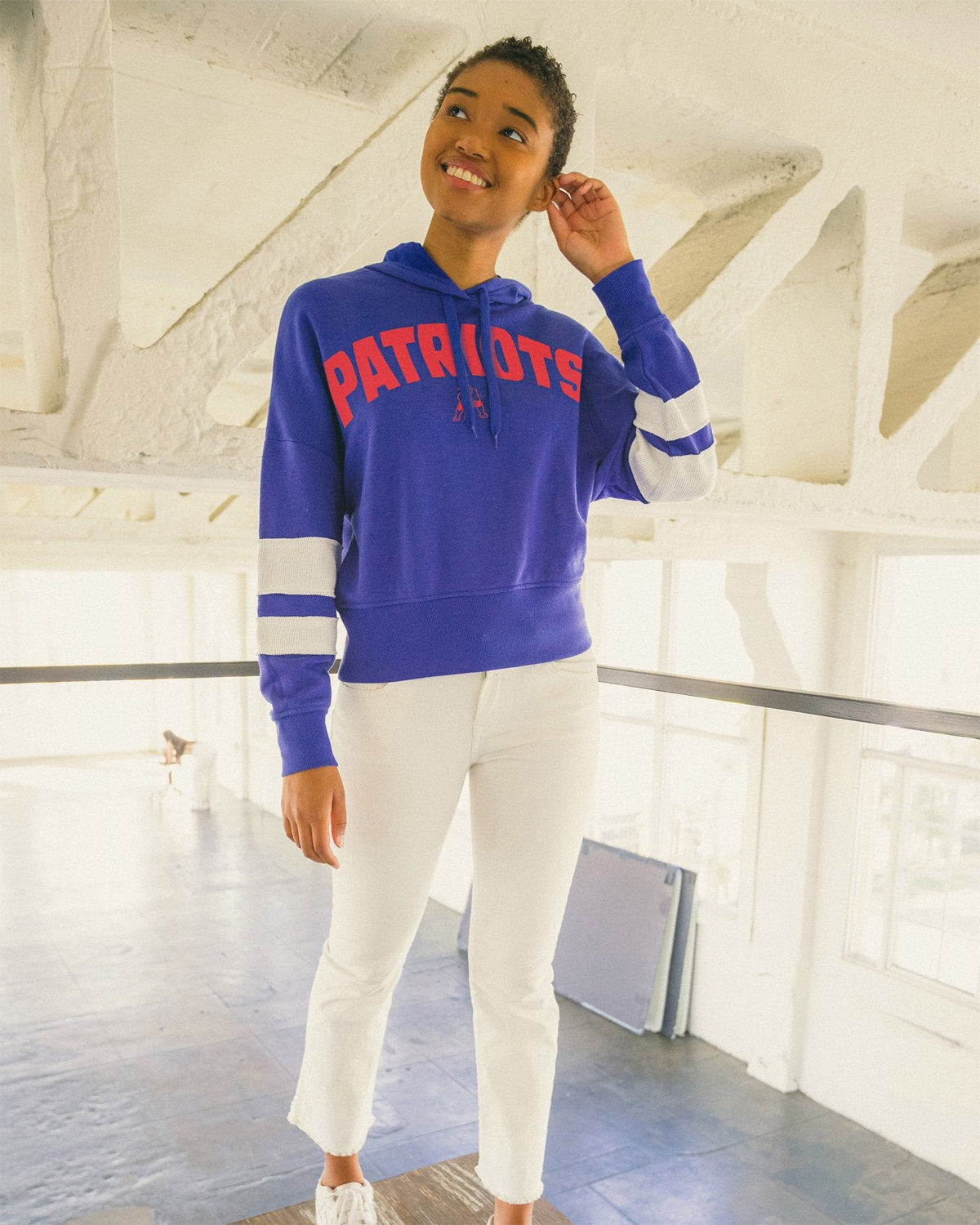 Women's NFL New England Patriots Sideline Striped Fleece product image 2