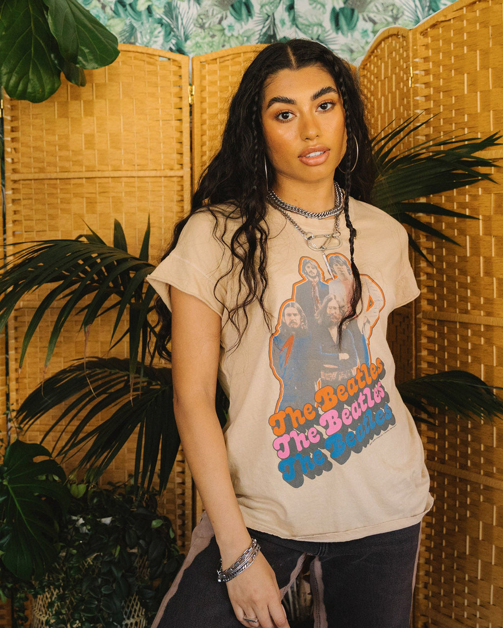 Women's The Beatles Group Pose Easy Tee product image 2