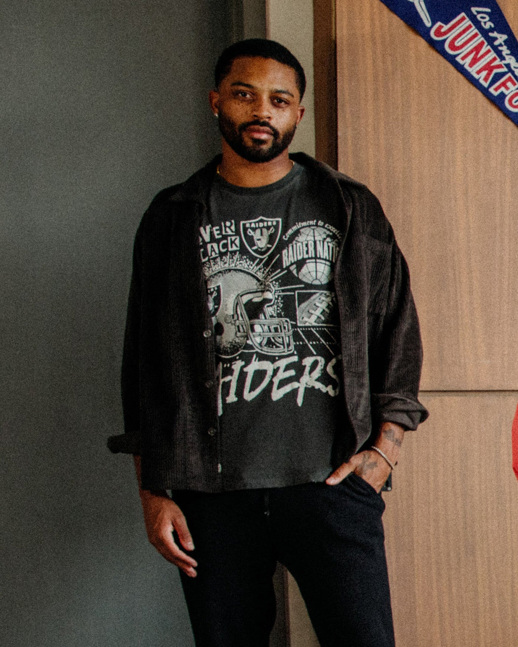 Las Vegas Raiders Silver and Black Vintage Tee product image 2