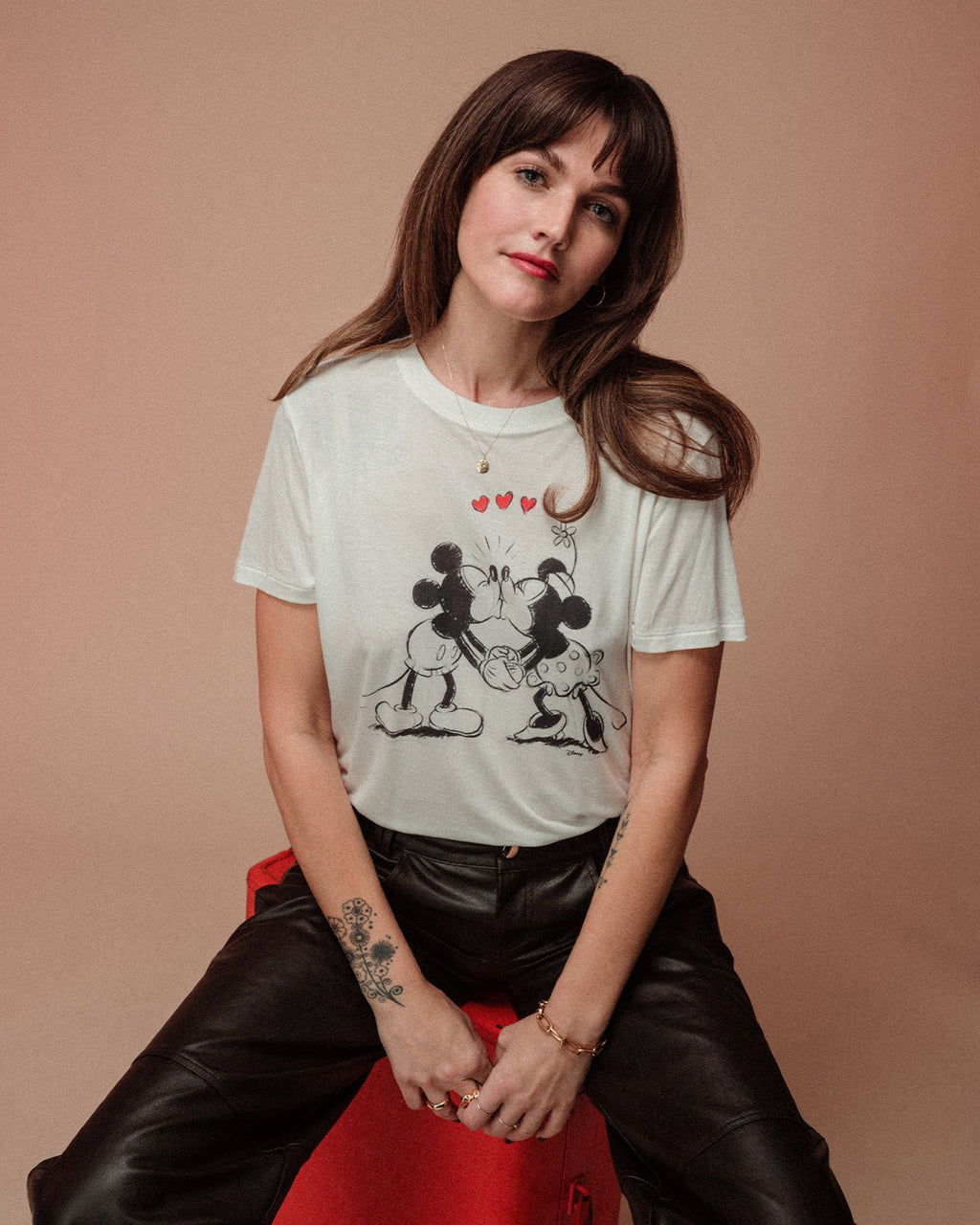 Women's Mickey and Minnie Kiss Vintage Tissue Tee product image 2