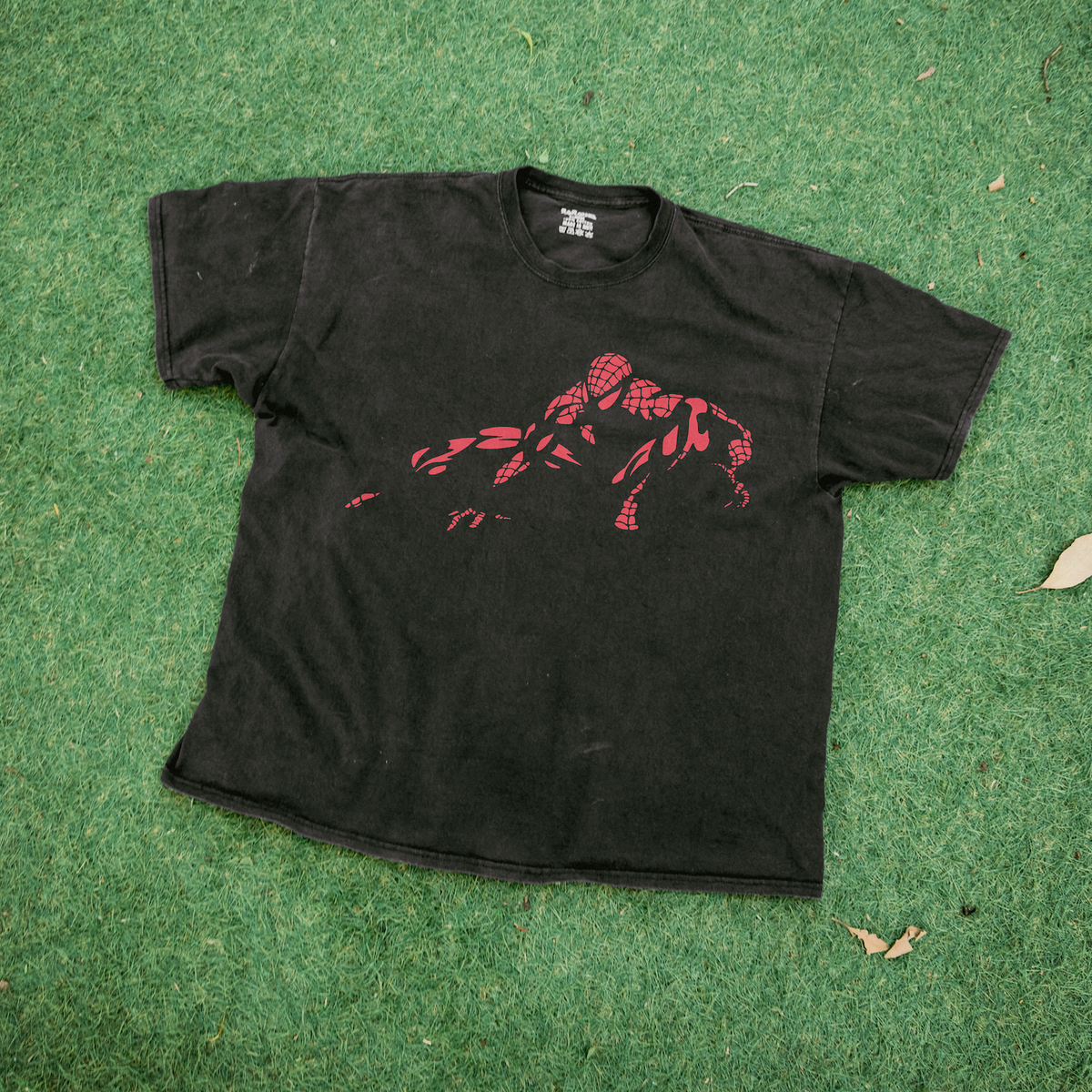 Spider 'Crouch' Man Vintage Washed Black Tee product image 1